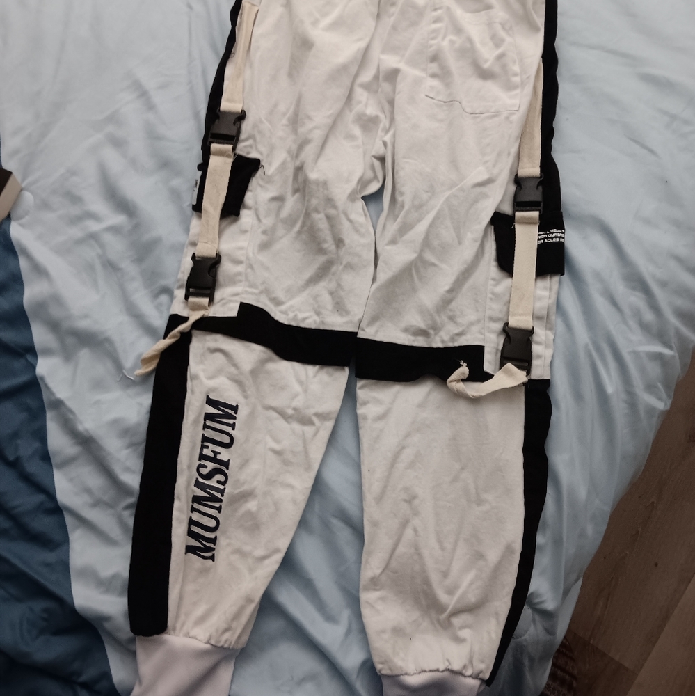 Cargo pants